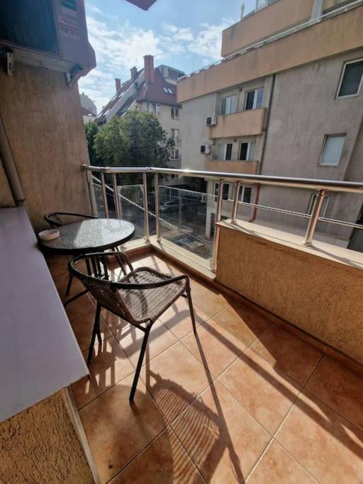 Cozy Central Apartment In Outskirts Of Old София Экстерьер фото